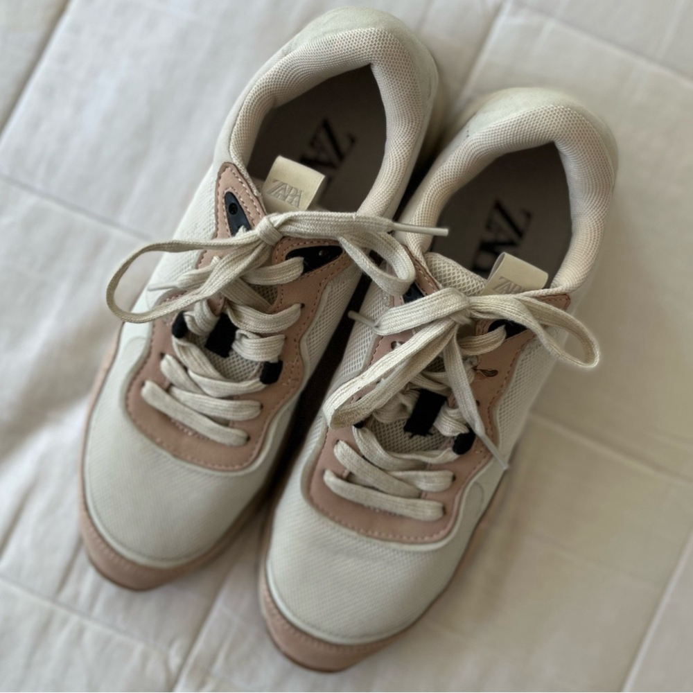 SOLD 🌙 ZARA Pale Pink, Black & White Lace-up Sneakers Size 39/US 8 - Picture 15 of 16